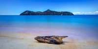 Island Symmetry and Driftwood